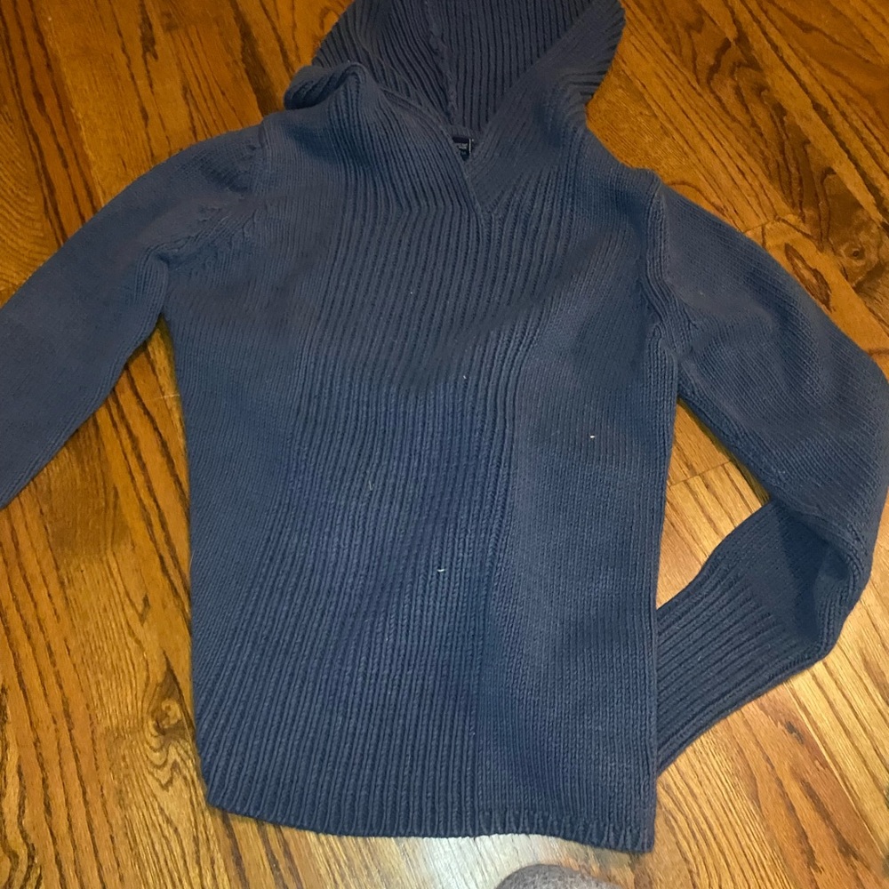 cap sweater with hoddie